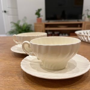 Vintage Franciscan Ware Coronado Ivory set of 2 cups and saucers from 1940’s